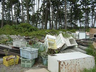 家電や建築廃材等の大量不法投棄