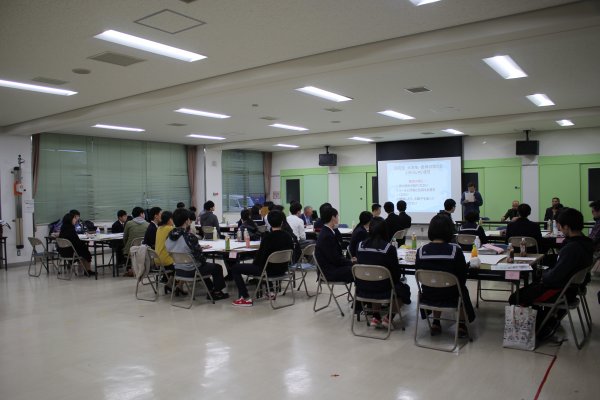 第５回境港市みんなでまちづくり推進会議 高校生と大学生とのワークショップ を開催しました 平成３０年１１月１２日開催 さかなと鬼太郎のまち境港市 Sakaiminato City Official Web Site