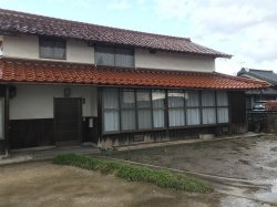木造平屋建