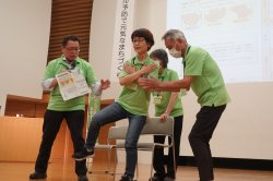 フレイルサポーターによる「片足立ち上がりチェック」